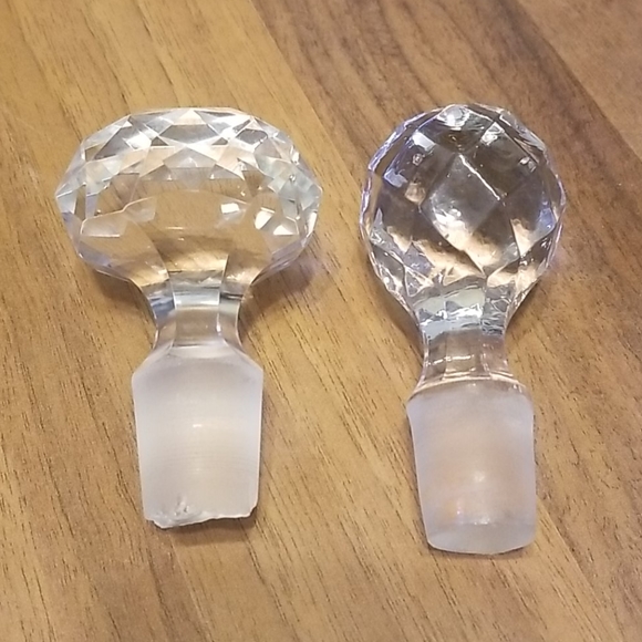 Vintage Cut Crystal Decanters, set of 2 Two - Picture 11 of 16